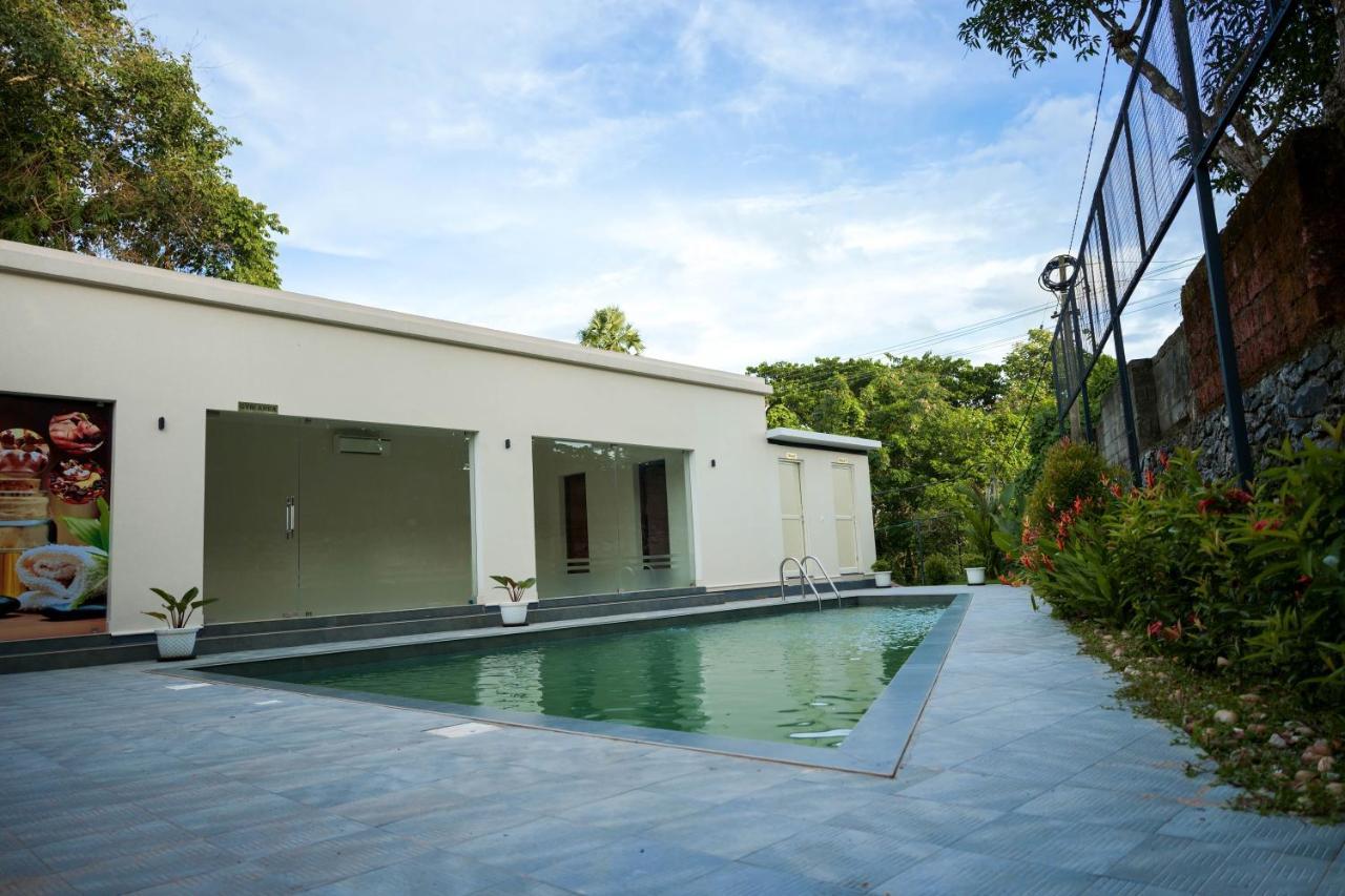 Valluvanad Residency Perintalmanna Extérieur photo